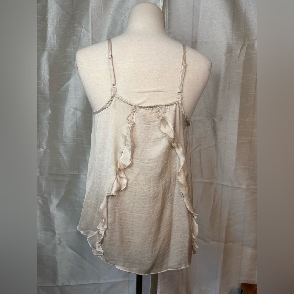 Easel Cream Ruffled Tank top - Picture 5 of 9